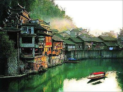 古镇情缘,穿越时空的浪漫邂逅